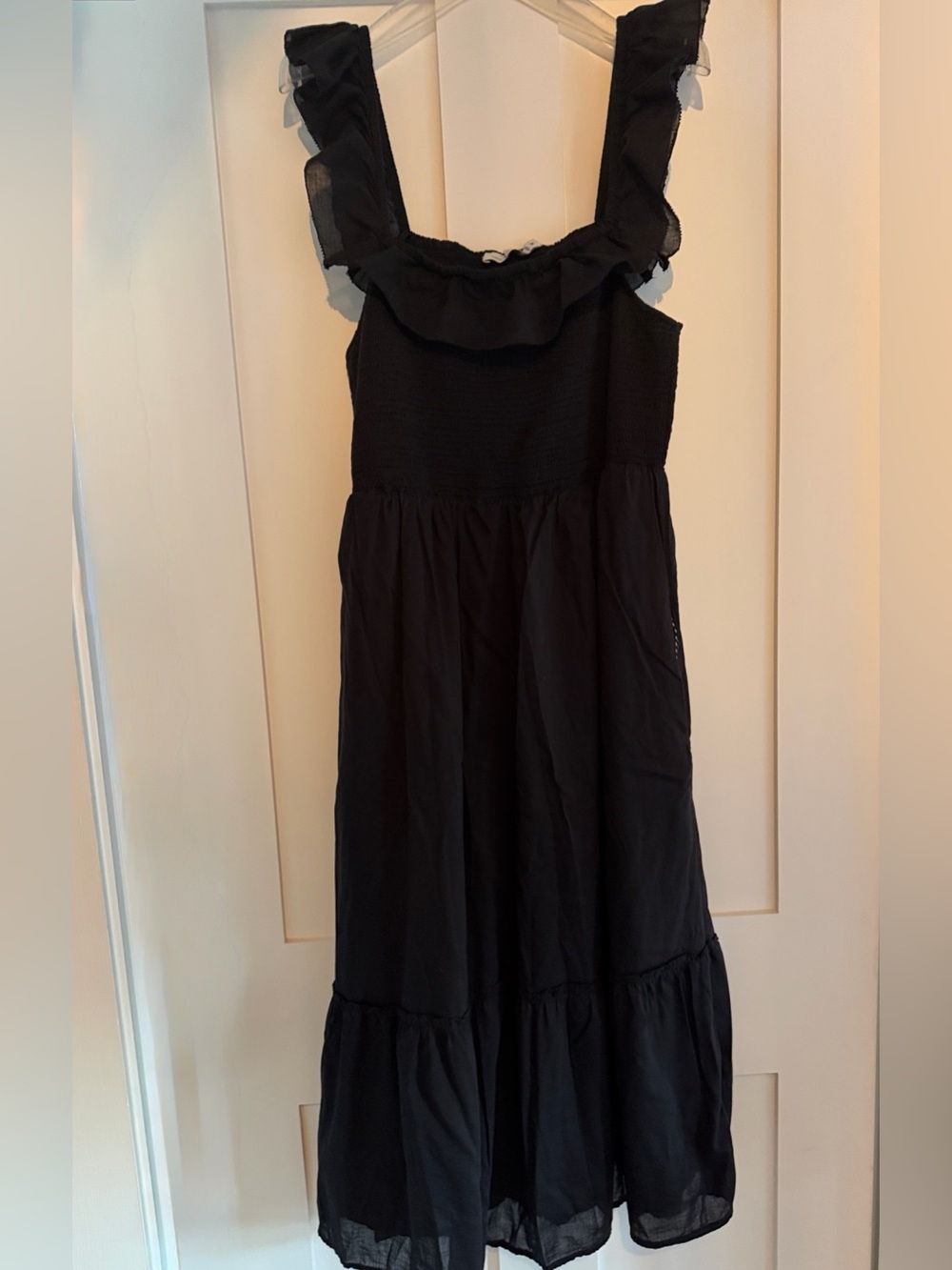 Vineyard Vines Black Ruffle Strap Midi Dress